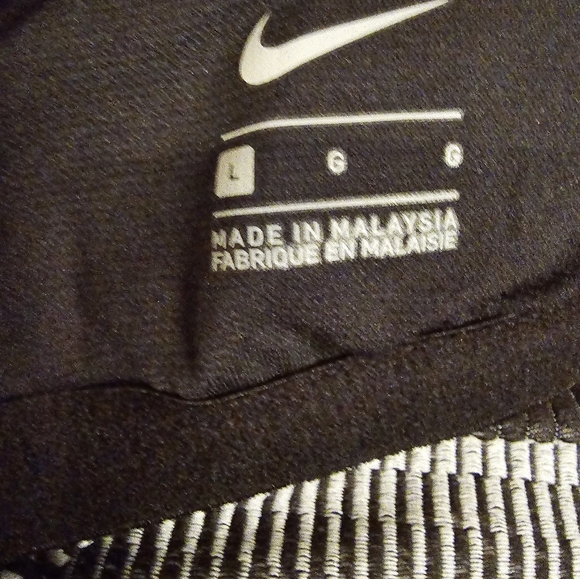 Nike Tankini Bathing Suit Top NWT Black, Gray, White Size Large - Picture 6 of 6